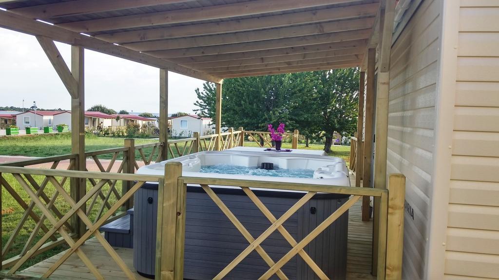 Mobile Homes Relax Park Umag 카리가도르 객실 사진